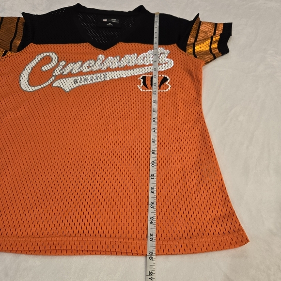 NFL Cincinnati Bengals Women's Cut Fan Team Jersey Size Medium - Picture 10 of 13